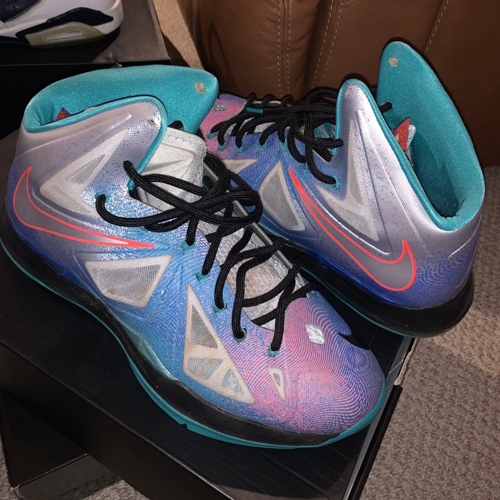 Lebron X pure platinum size 10.5